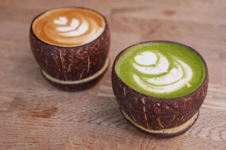 Latte and matcha latte prepared with coconut milk